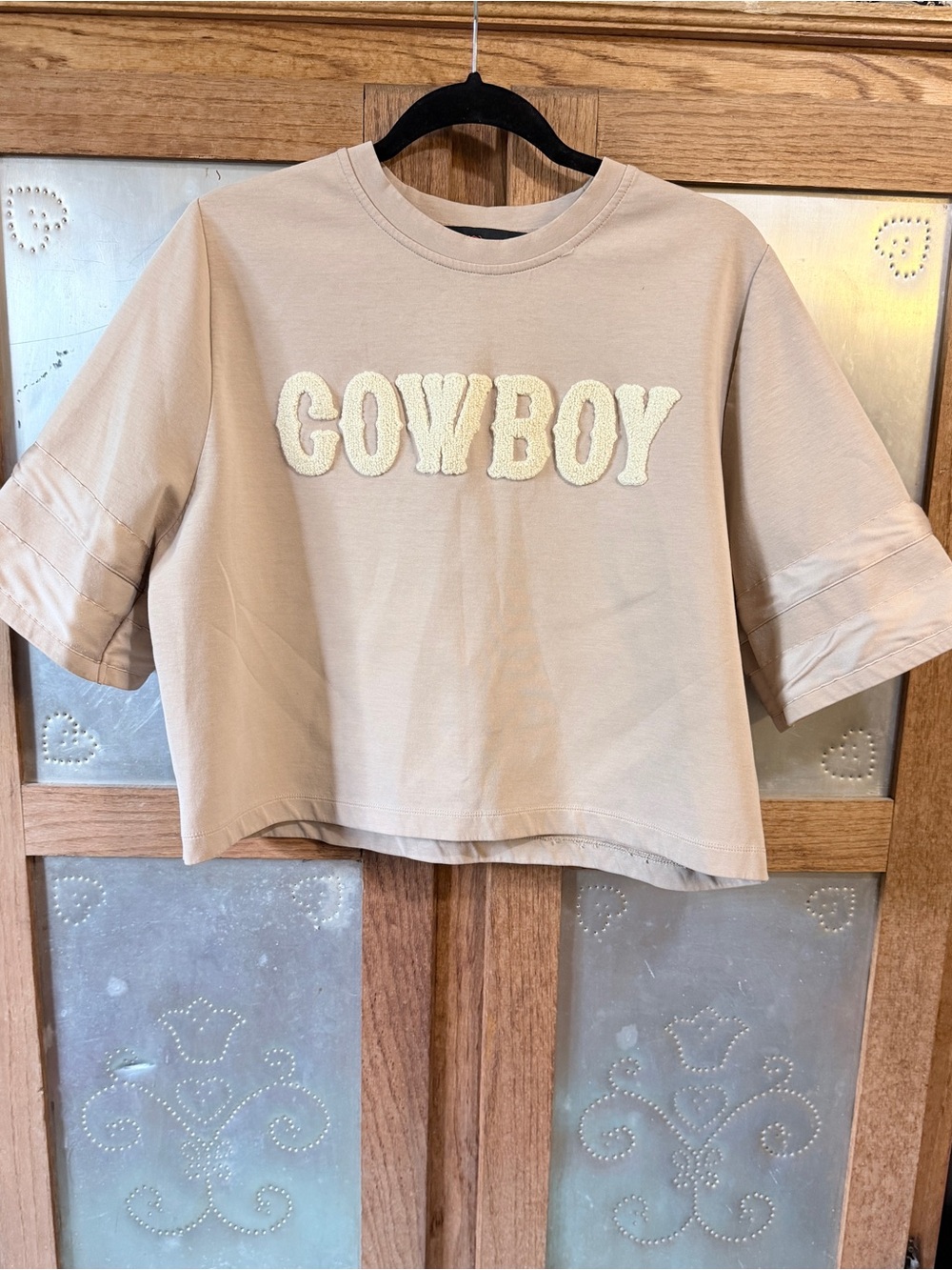 Women's Beige 'COWBOY' Short-Sleeve Cropped Tee